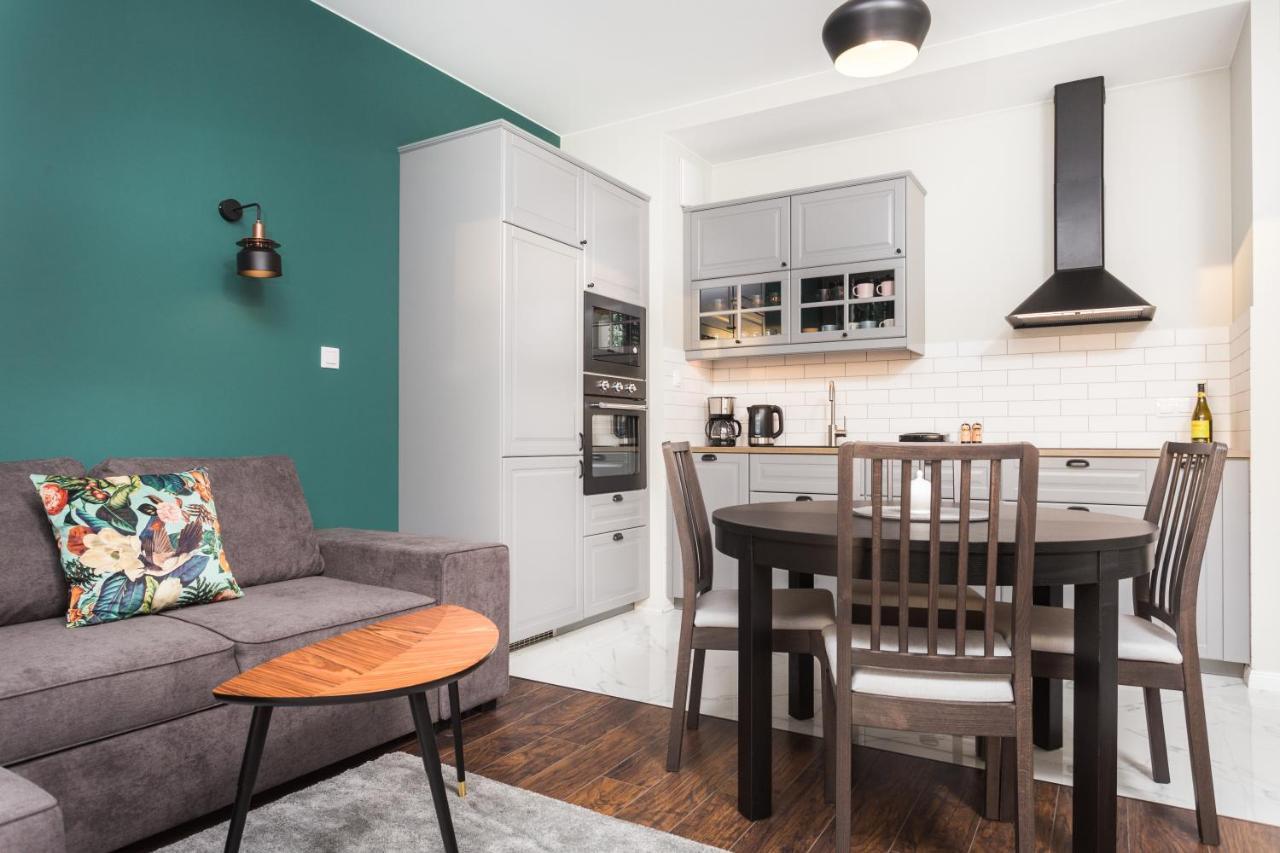 Of The Kings - Leaf Apartment *
